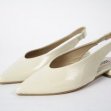 beige laké