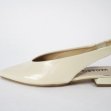 beige laké